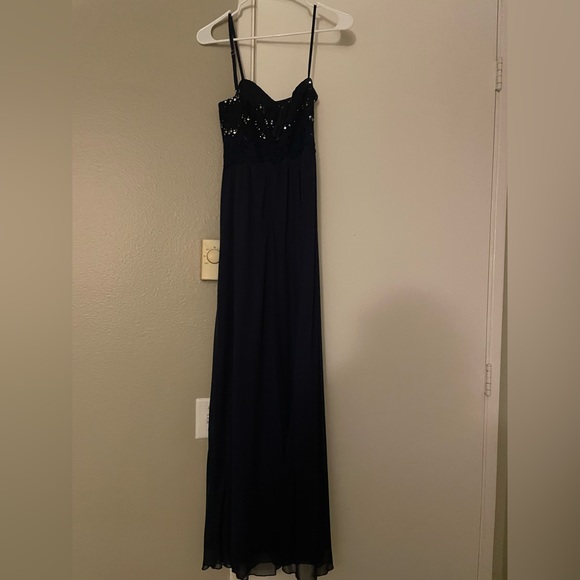 Stunning Navy Sequin Semi Formal or Bridesmaid's Dress 🥂 - Picture 6 of 10